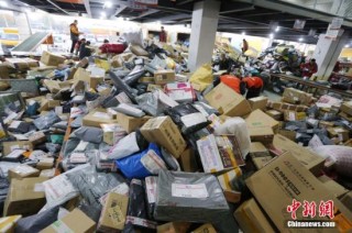 如何理解大股东爆仓现象？这种现象对金融市场有何影响？