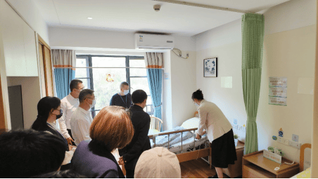 党建护航银龄生活  瑞众保险探索“保险+”服务新路径 第3张