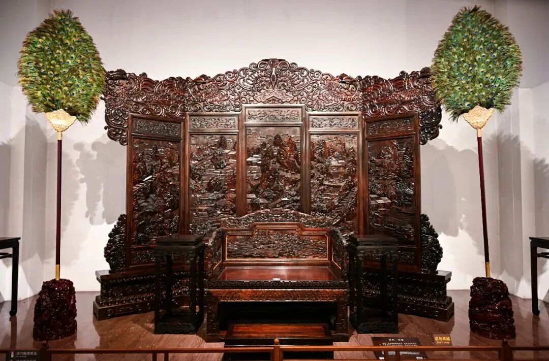 “猪八戒”马德华将送别陈丽华：大姐非常好非常有爱心，各方面都非常优秀，她为紫檀事业作出很大贡献，她的离去让我们很悲痛  第3张